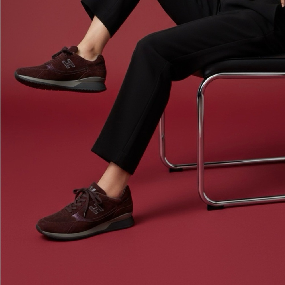 Hogan Women's Burgundy Flats
